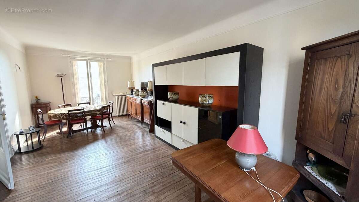 Maison à LA COURNEUVE