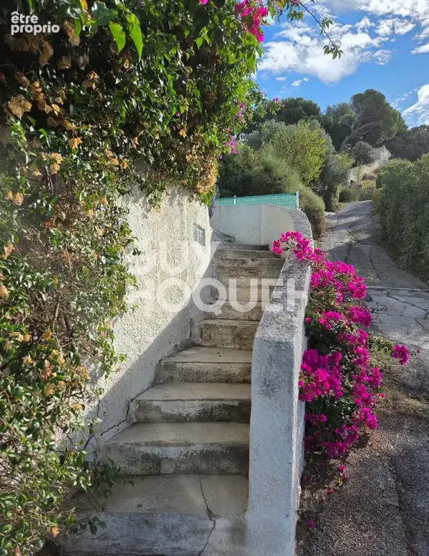 Maison Marseille T3/4 de 56 m² avec terrasse et vue mer exceptionnelle - photo 10