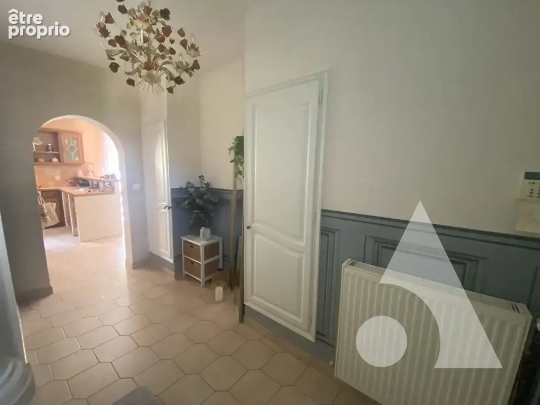 Maison en pierres dans la valle de l'automne / 6 chambres / sous sol total - photo 9