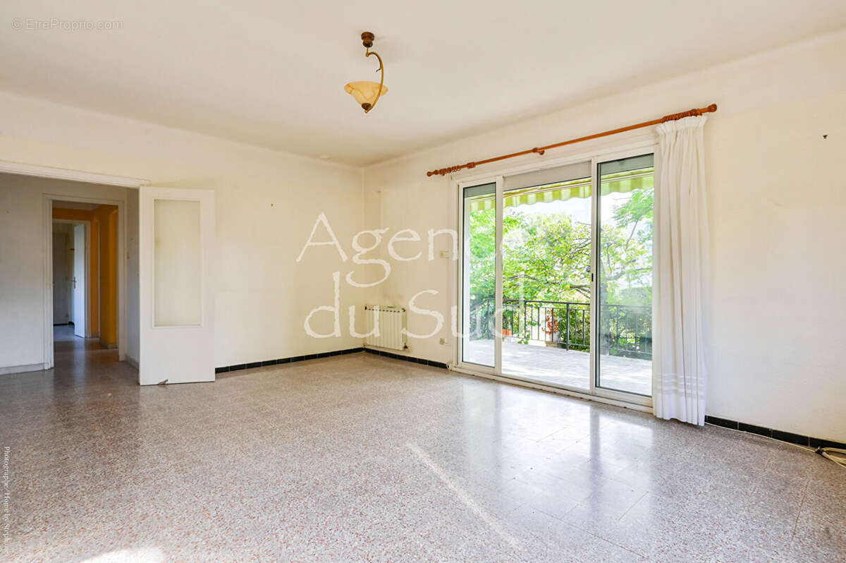 Maison à CARNOUX-EN-PROVENCE