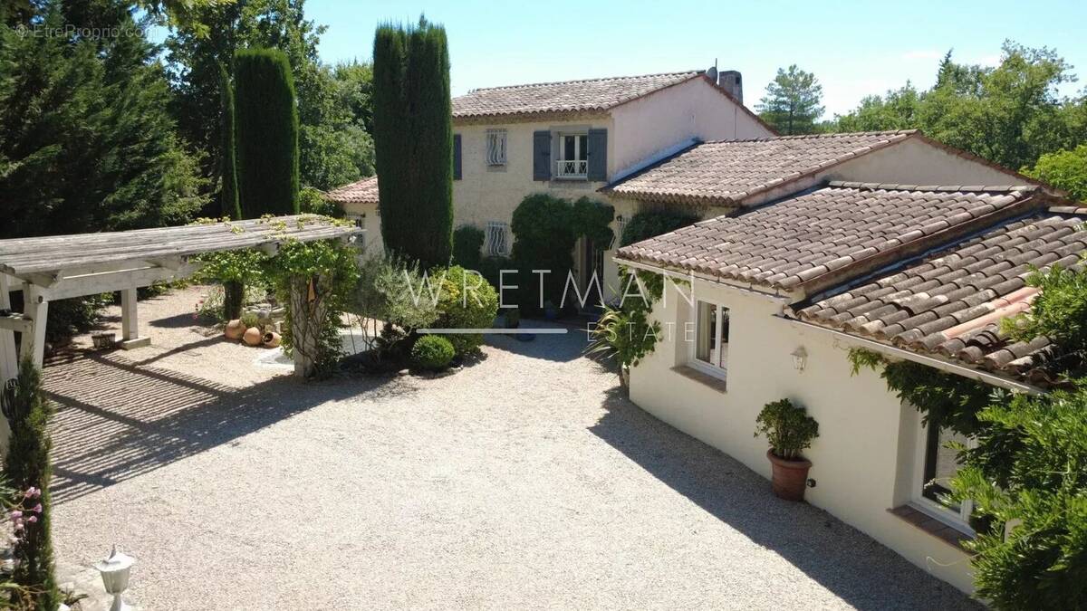 Maison à CALLIAN
