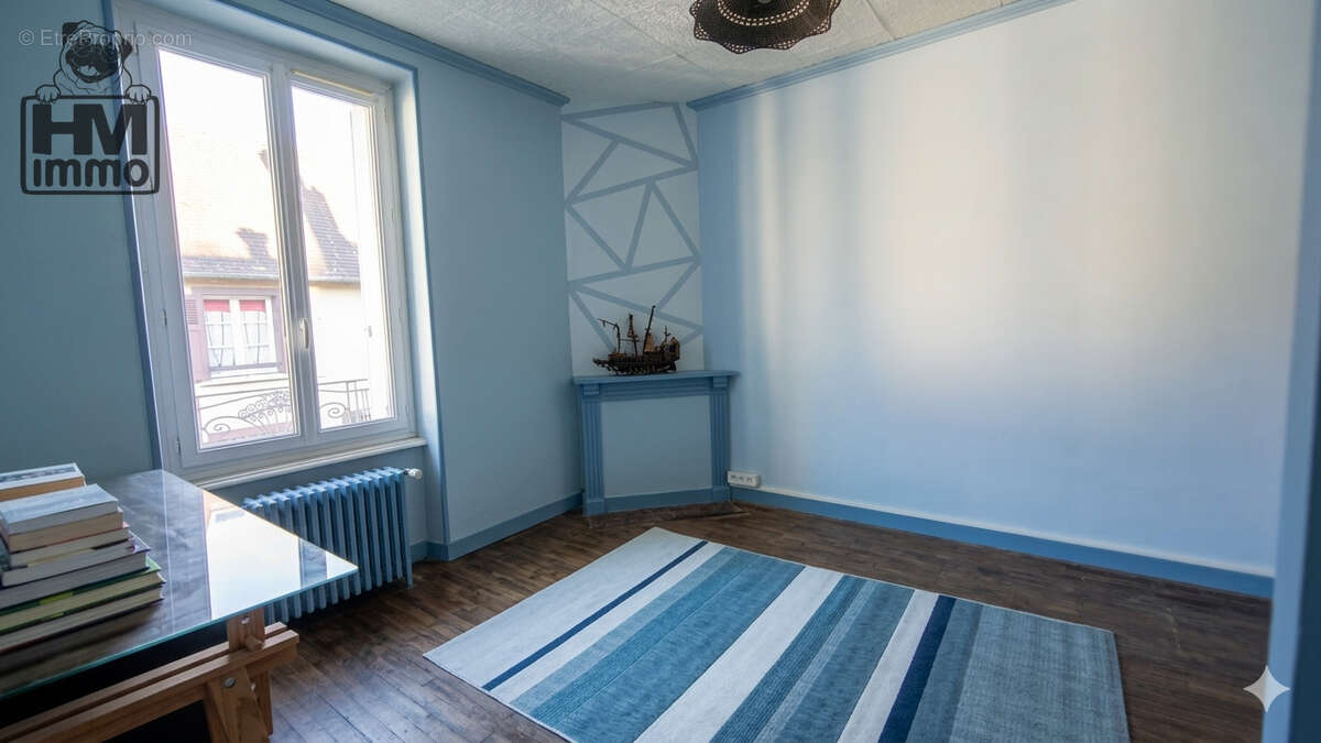 n°2 - Maison à MAGNAC-BOURG