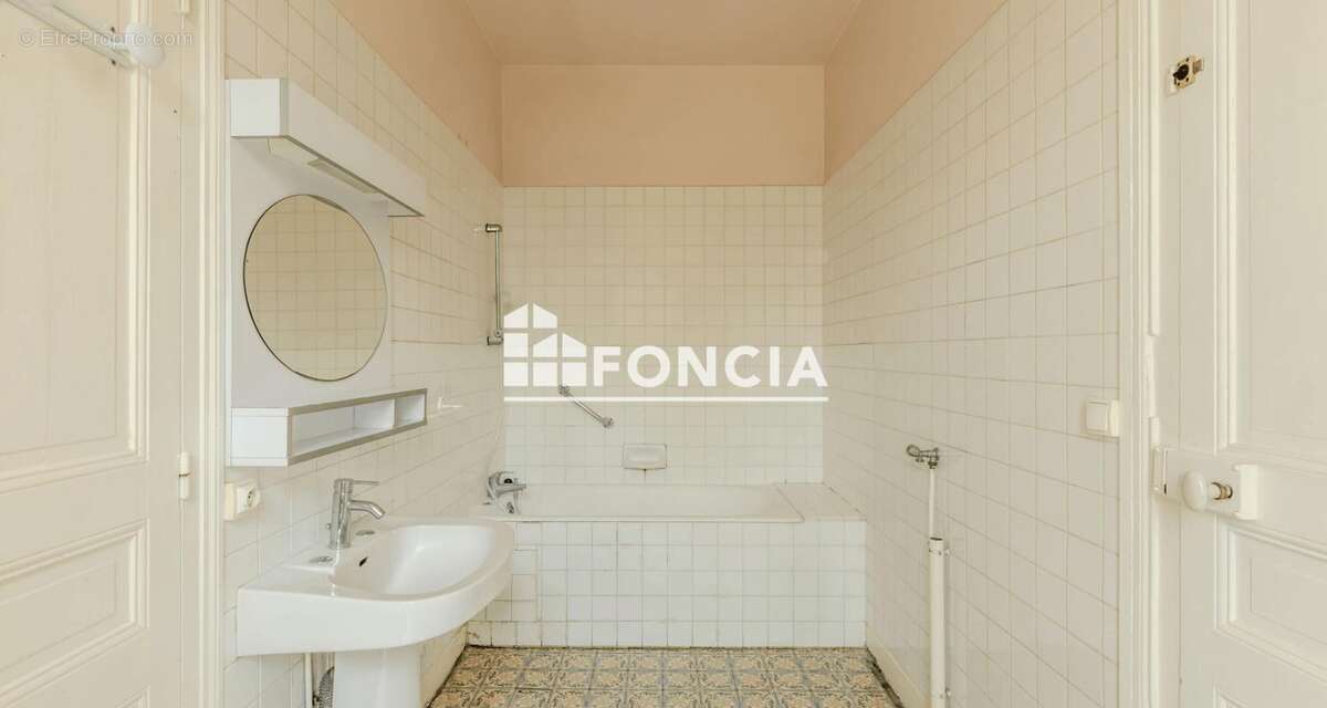 Maison à CONNERRE