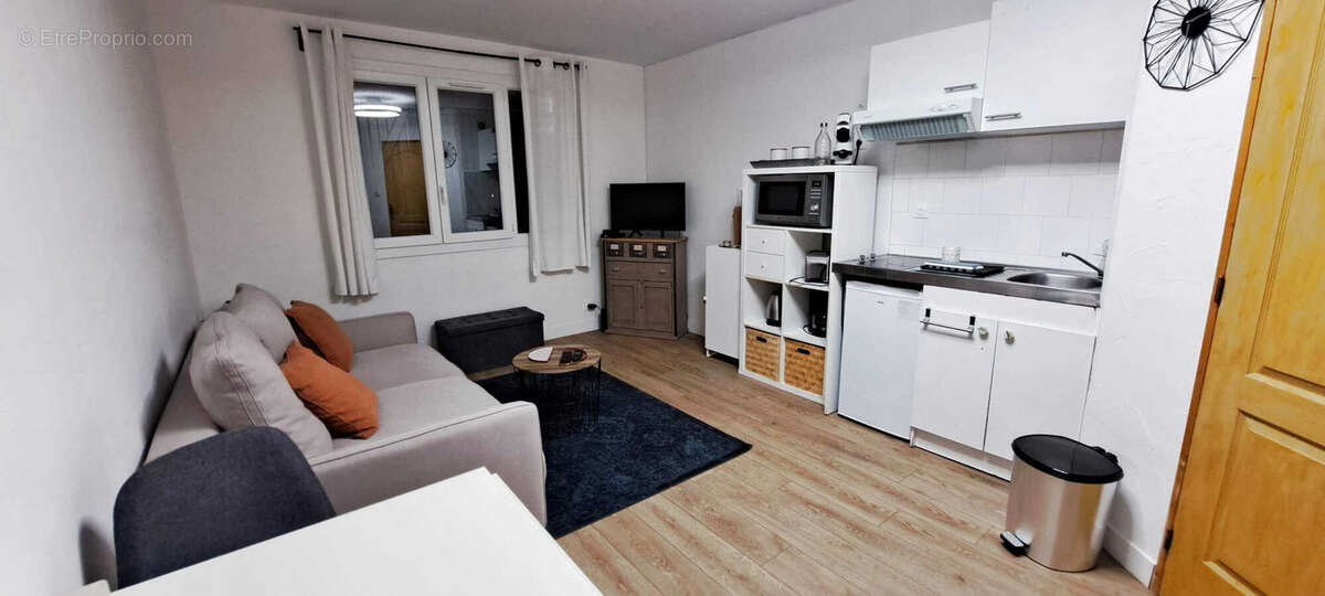 Appartement à SAINT-CYR-SUR-MER