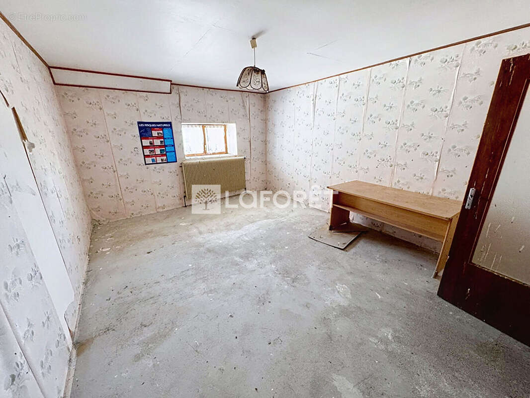 Maison à BEAUJEU-SAINT-VALLIER-PIERREJUX-ET-QUITTEUR