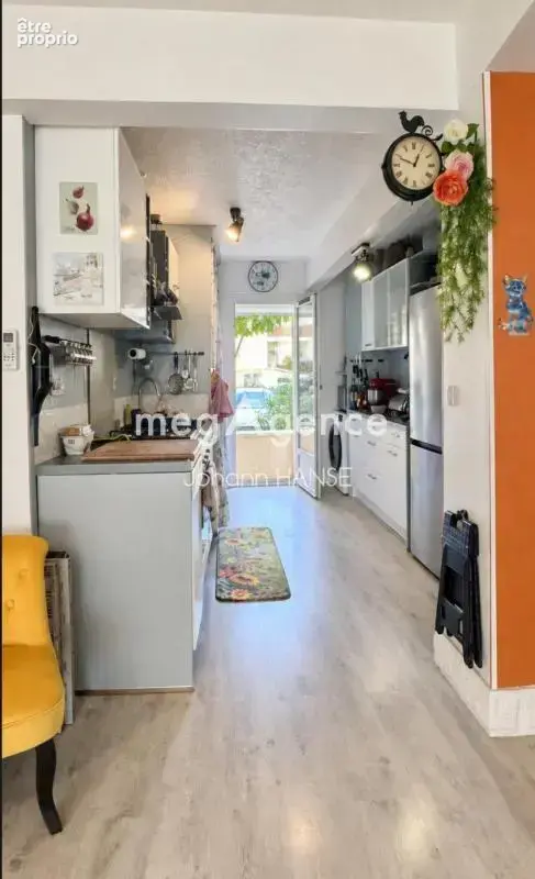 Fréjus – Grand T2 de 59 m² meublé avec balcon - photo 2