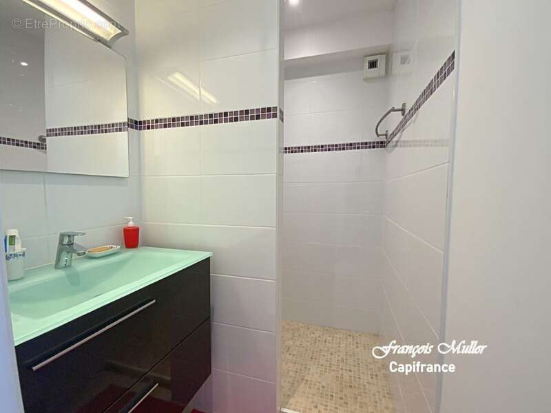 Appartement T4 96 m2 avec jardin au rez-de-chaussée d'une villa - photo 12