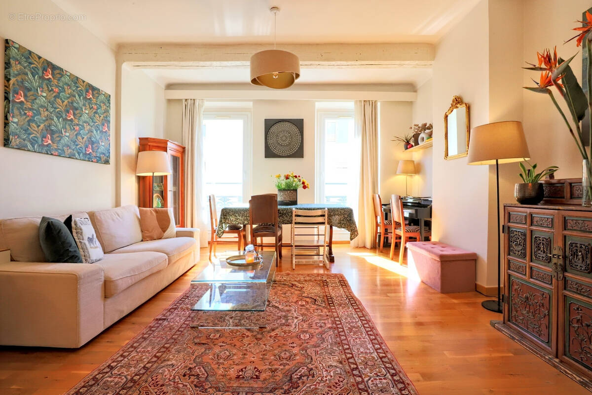 Appartement à HYERES