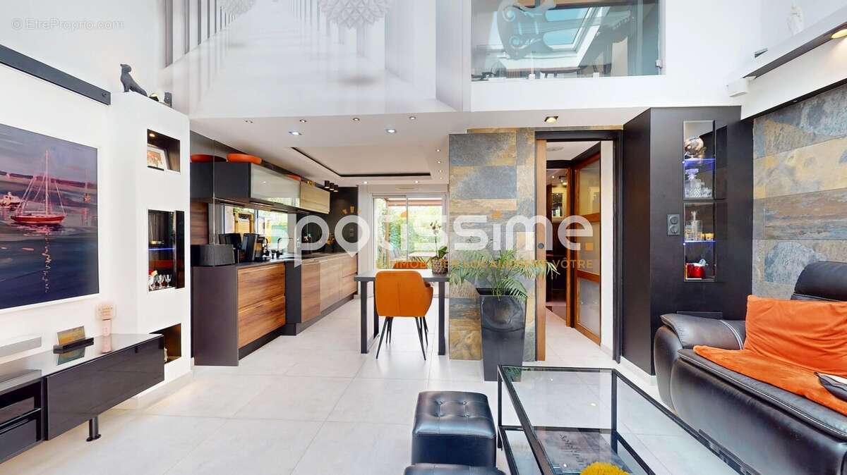CAP D'AGDE, RICHELIEU - Villa entièrement rénovée avec GARAGE et deux jardins - photo 8