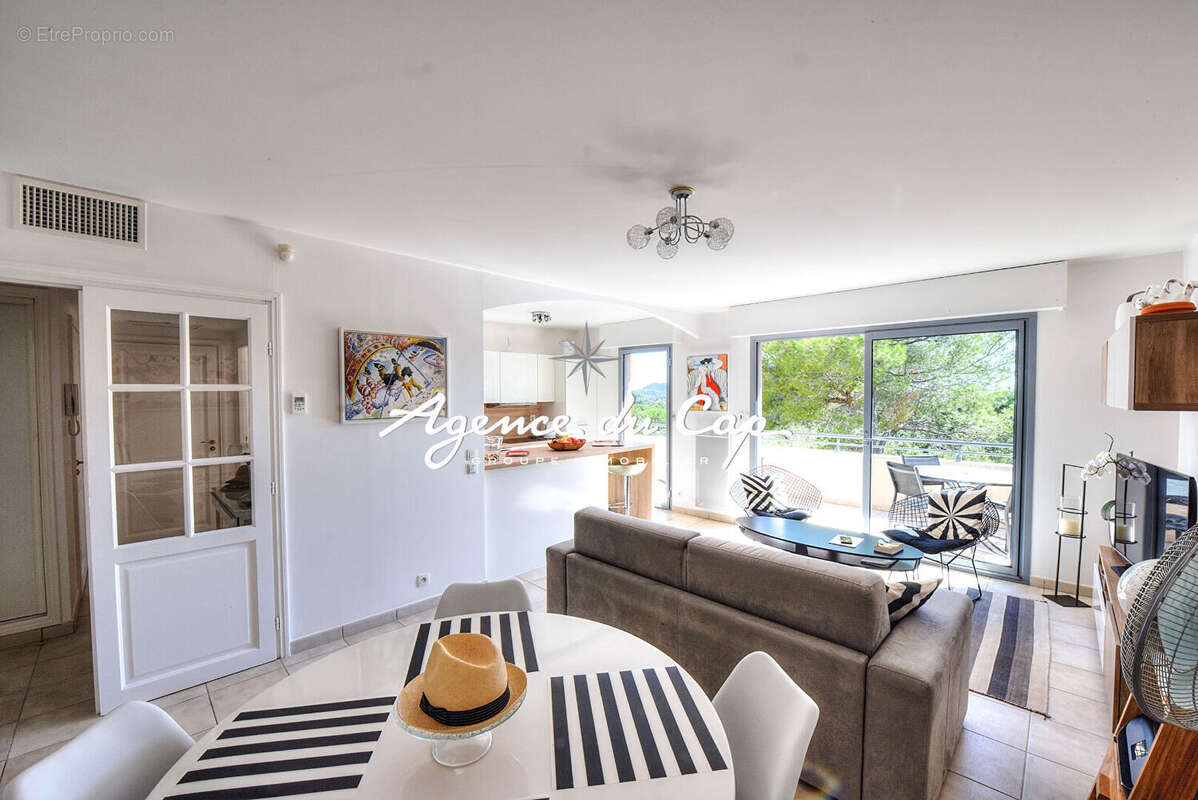 Appartement à SAINT-RAPHAEL