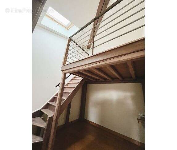 Appartement à FONTAINES-SAINT-MARTIN