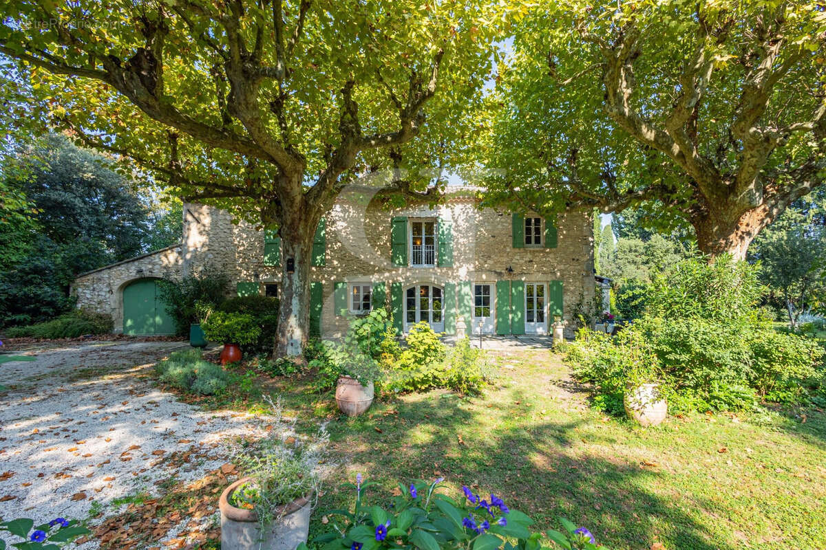 Maison à EYGALIERES