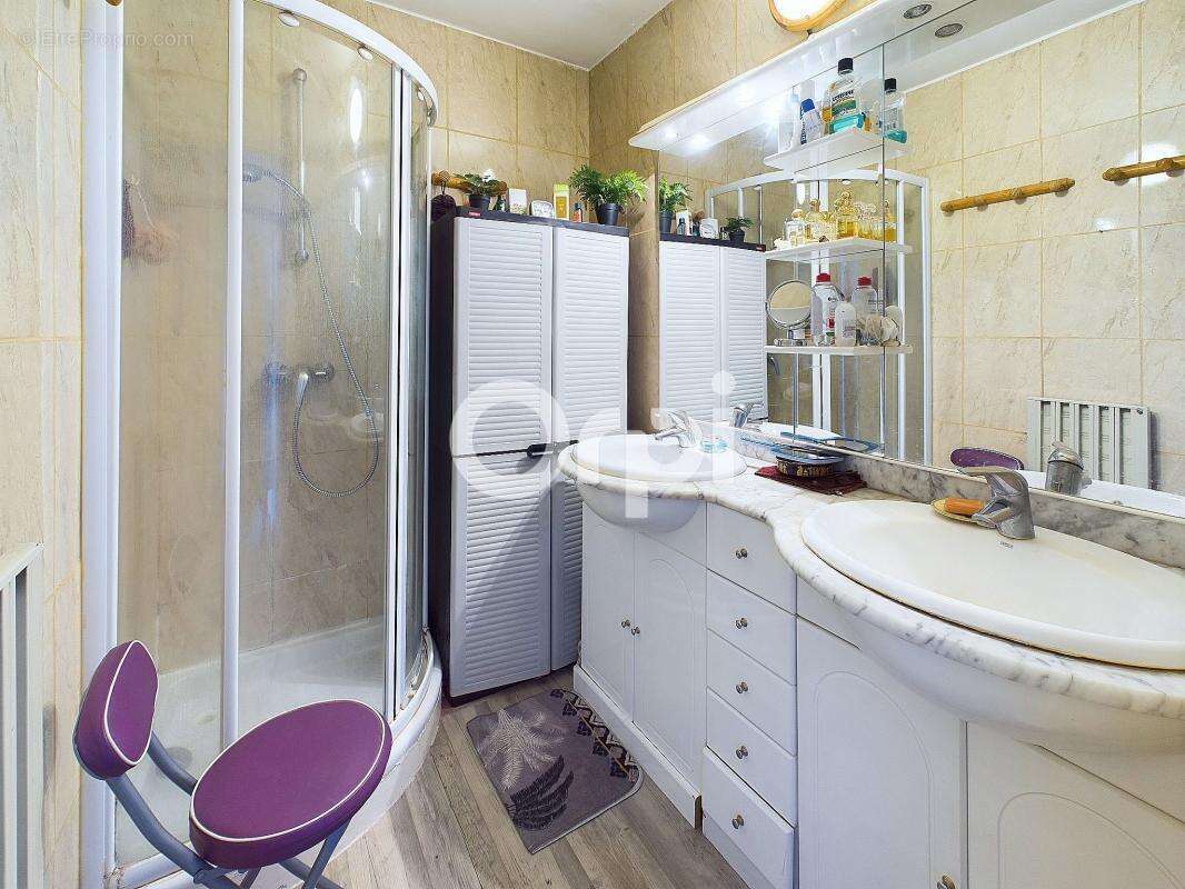 Appartement à MANDELIEU-LA-NAPOULE