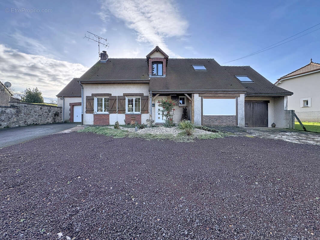 Maison à MONTMIRAIL