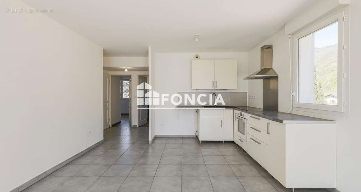 Appartement à SAINT-EGREVE