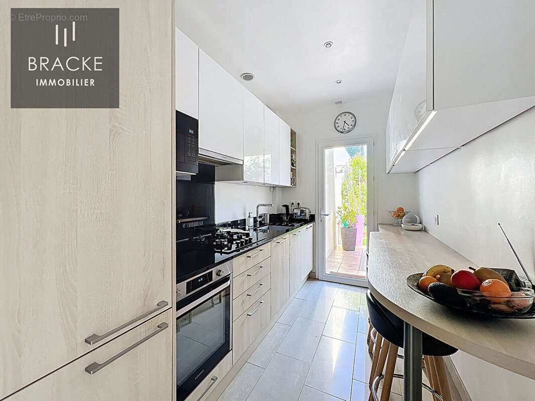 Maison à LA GARENNE-COLOMBES