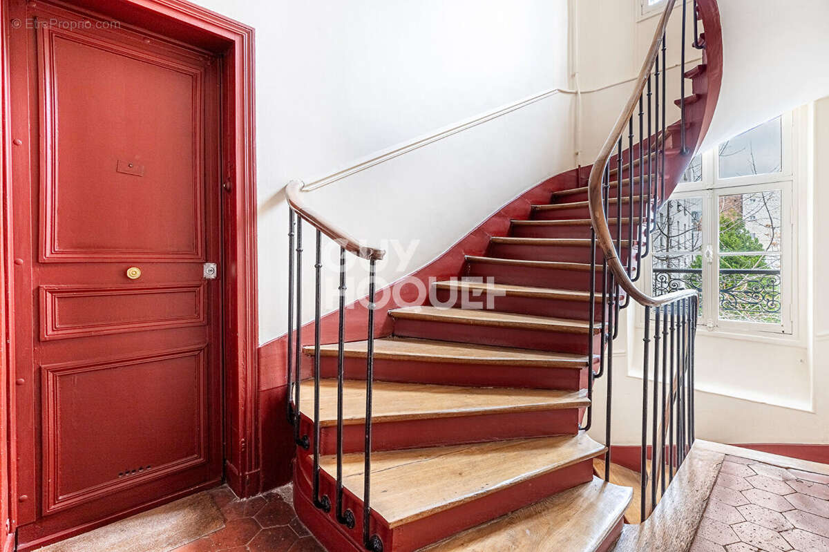 Appartement à PARIS-20E