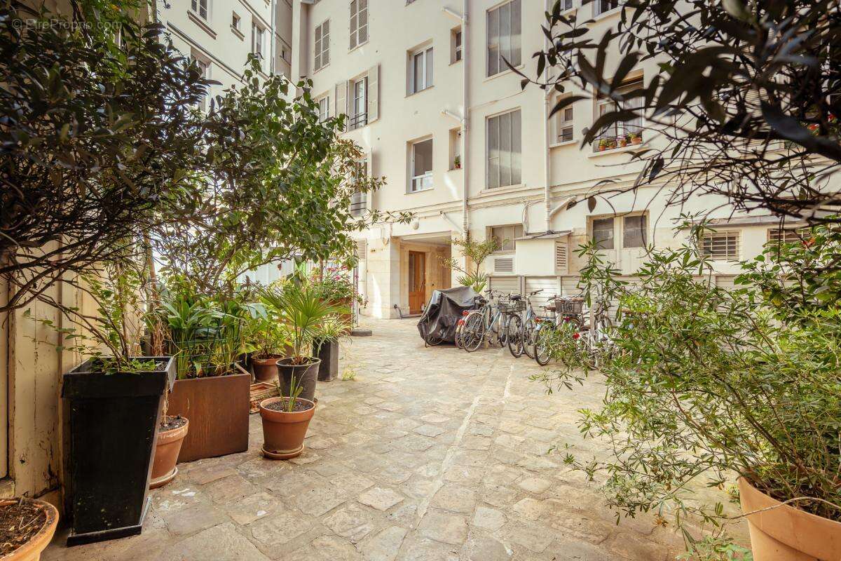 Appartement à PARIS-3E