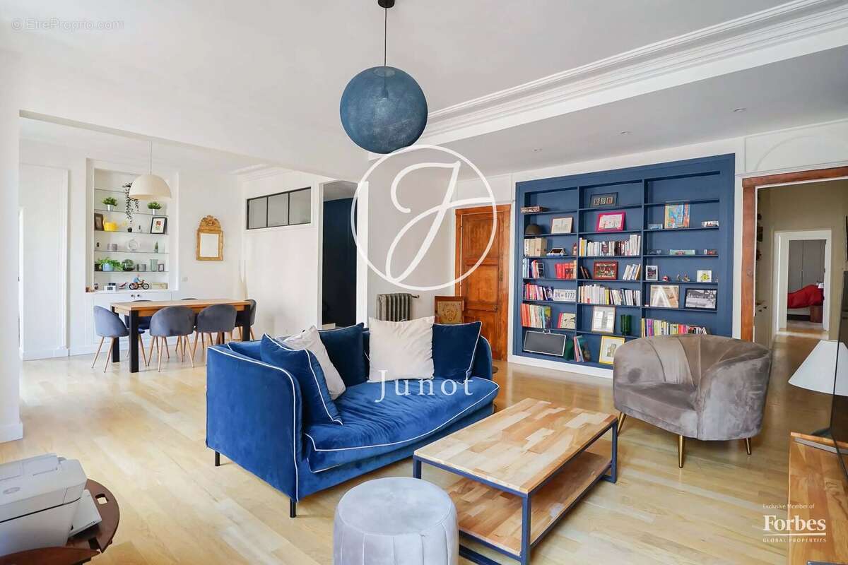 Appartement à PARIS-6E