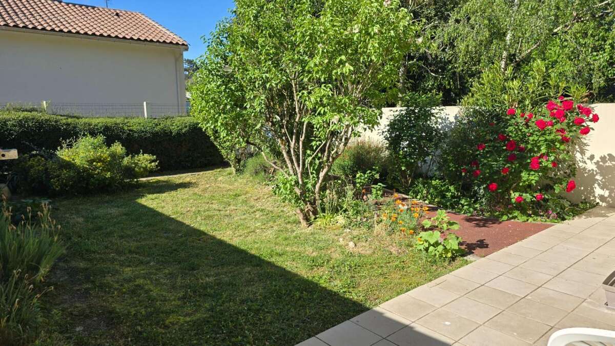 Maison  4 pièce(s) de 91 m2  avec 3 chambres  et 1 garage - photo 16