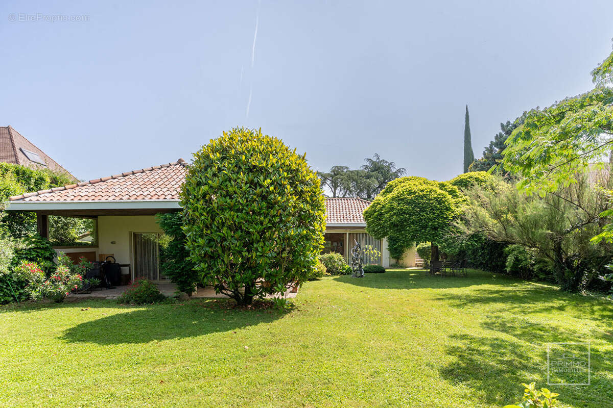 Maison à SAINT-DIDIER-AU-MONT-D'OR