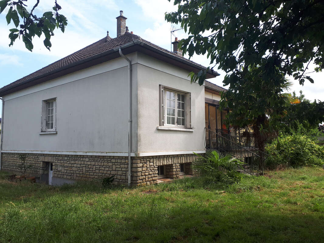 Maison à LES ORMES