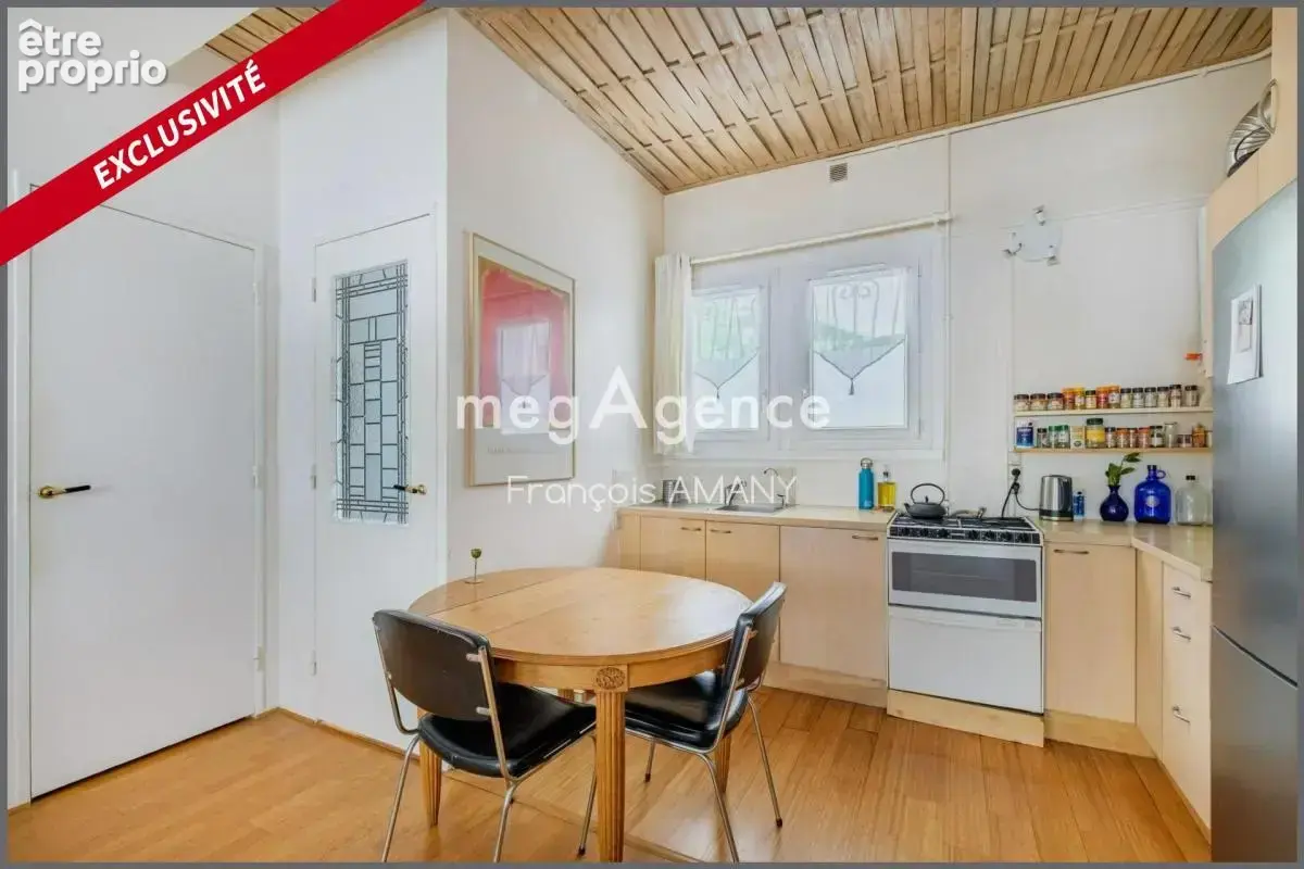 Rue Sœur Bouvier  T2 de 48 m² avec beau potentiel - photo 6