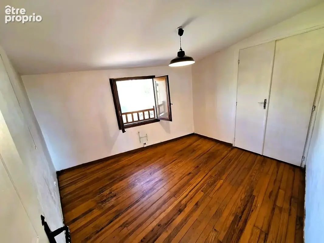  À VENDRE – Maison ancienne de 76 m² avec 2 chambres, sous-sol et cour à Vergoignan - photo 7
