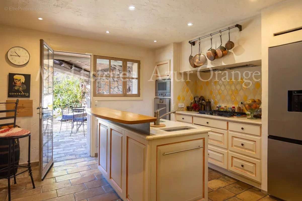 Maison à LA GARDE-FREINET