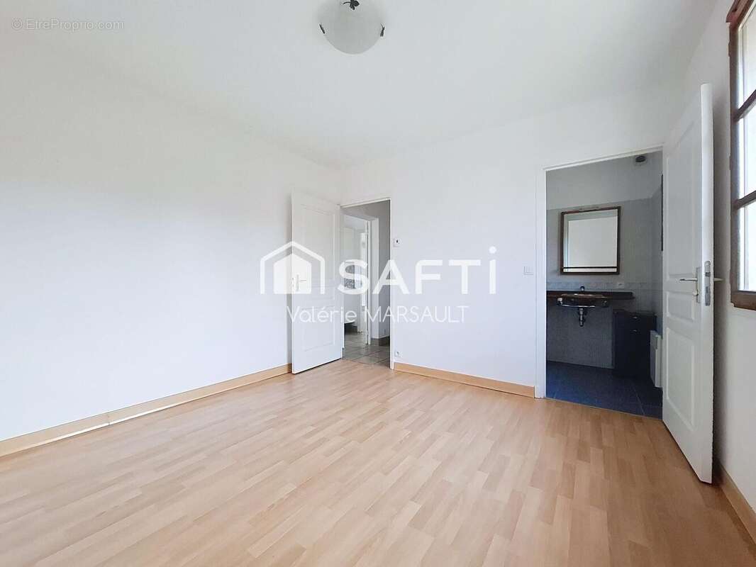 Photo 4 - Maison à LUYNES