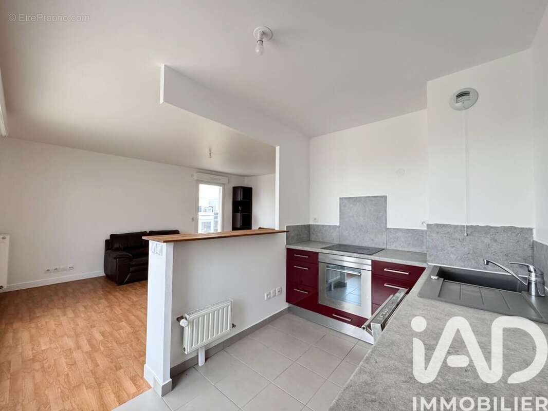 Photo 6 - Appartement à GENNEVILLIERS