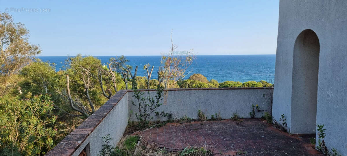 Maison à LES ISSAMBRES