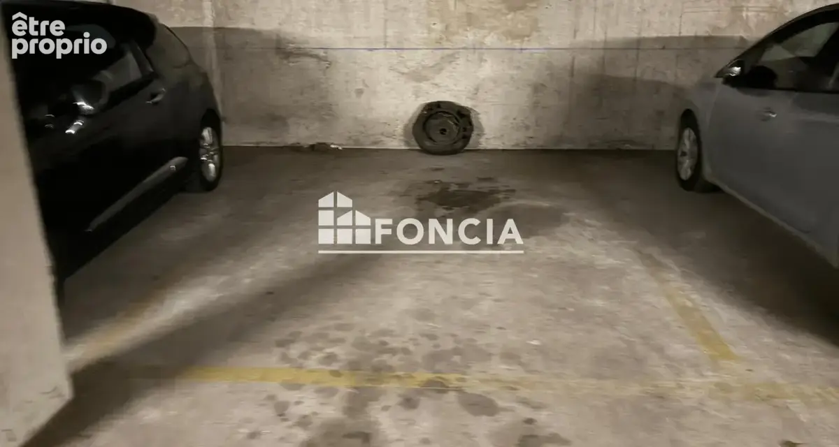 Parking interieur -344 rue andré philip 69003 lyon - photo 1