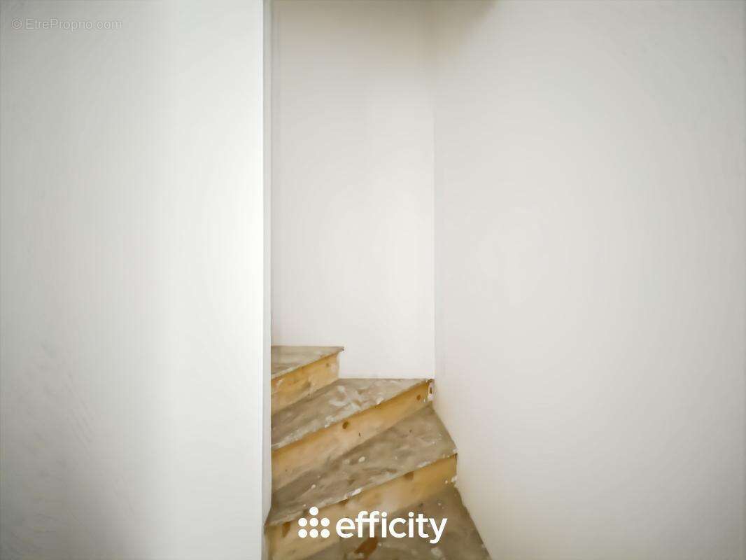 Maison à LIVERDY-EN-BRIE