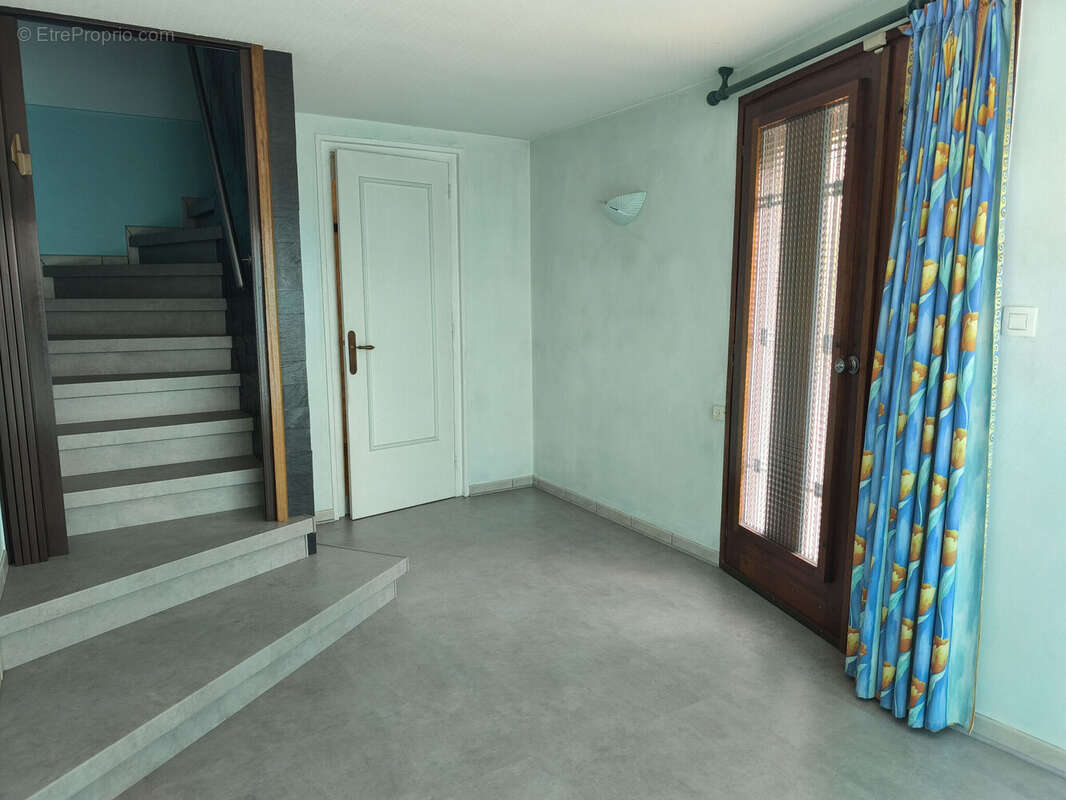 Photo 9 - Maison à SAINT-ETIENNE