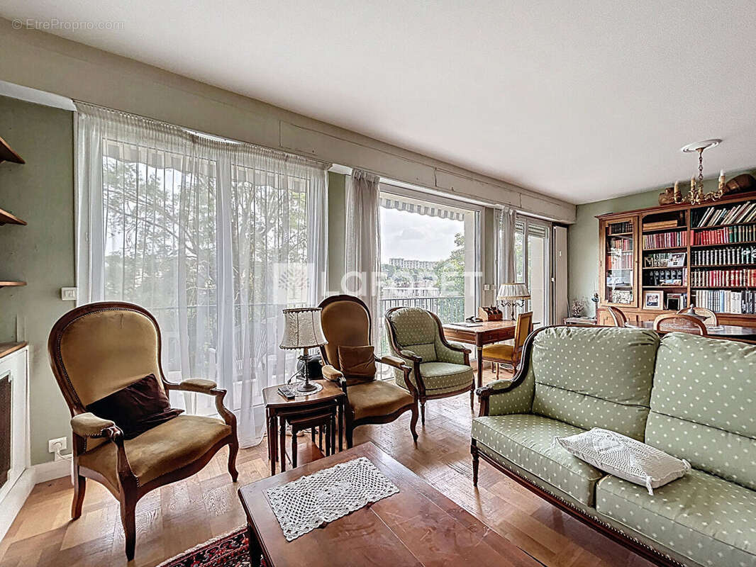 Appartement à SAINT-GERMAIN-EN-LAYE