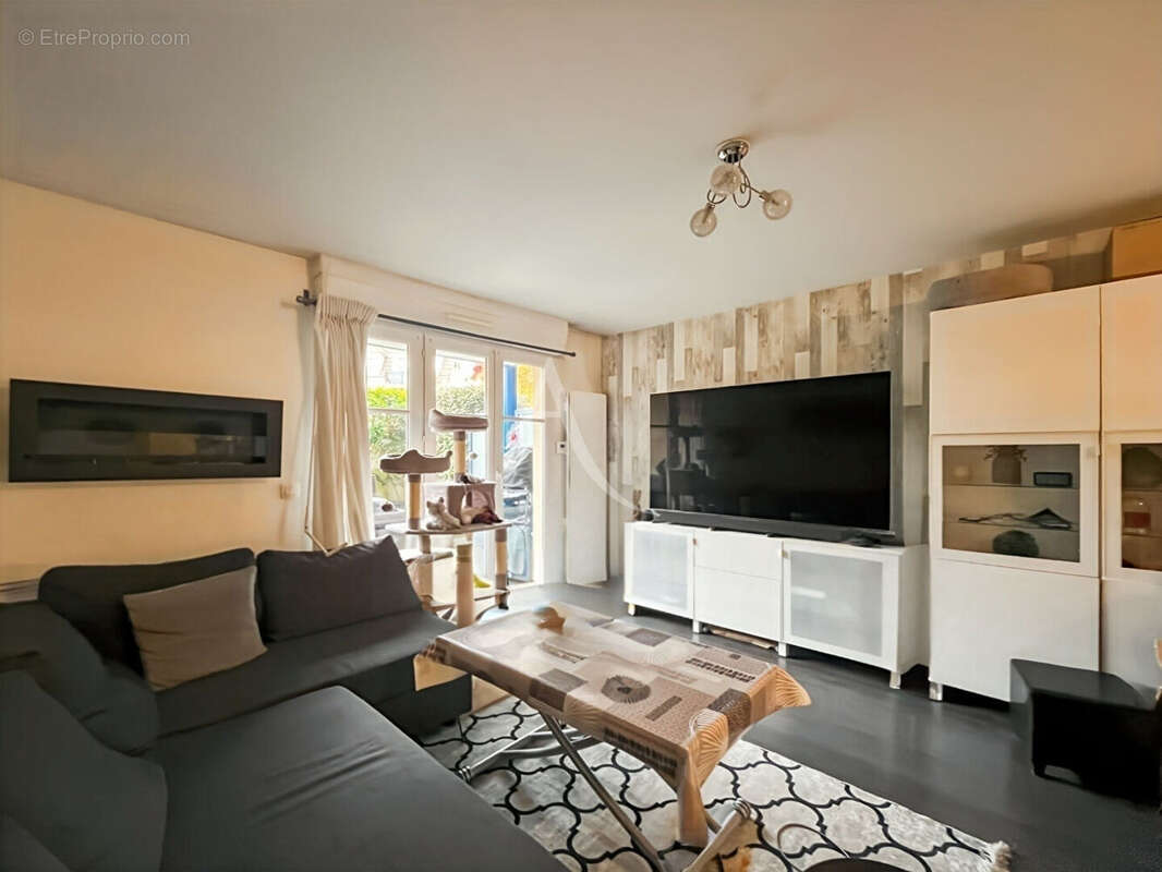 Appartement à VAUREAL