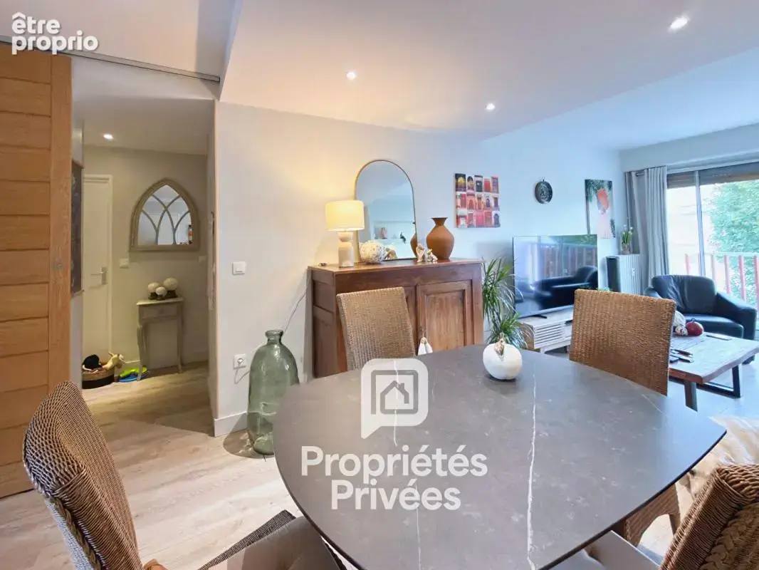 Appartement  73 m2 - 2 chambres - entièrement rénové - photo 2