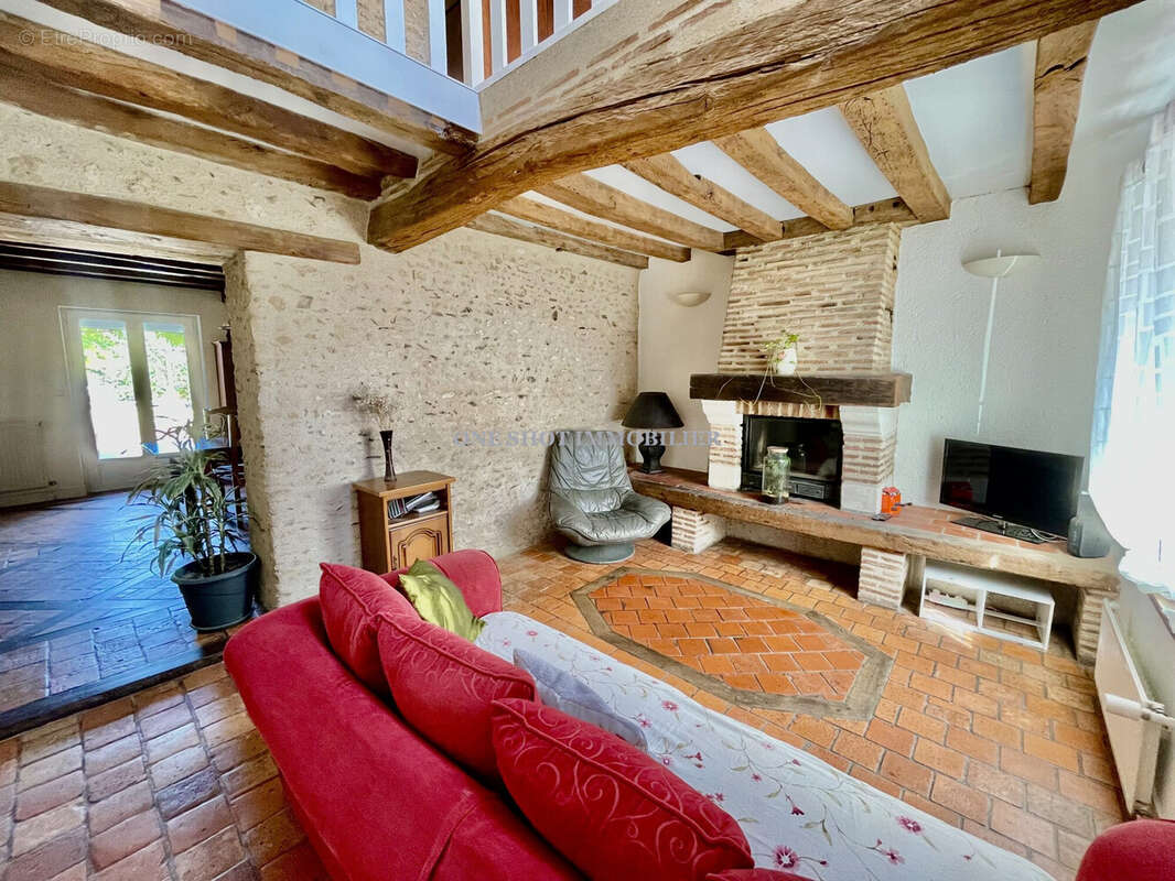 Maison à SAINT-JEAN-DE-LA-RUELLE