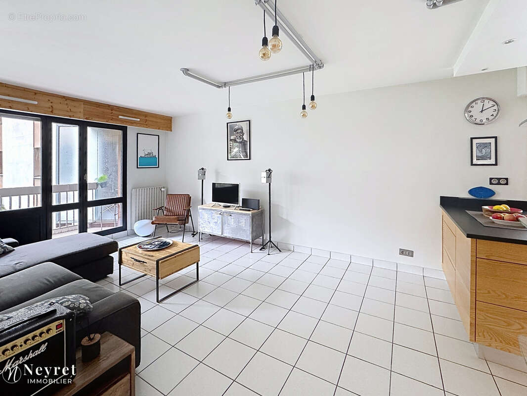 Appartement à SAINT-ETIENNE