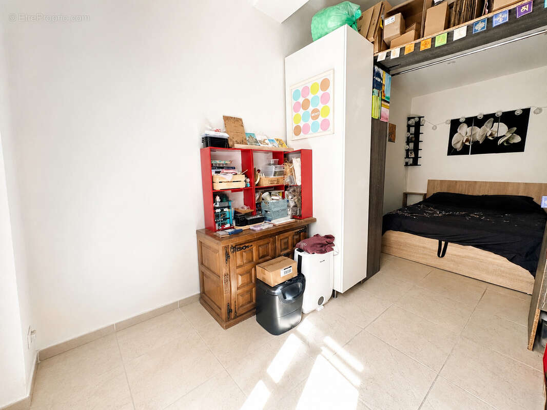 Appartement à SOLLIES-PONT