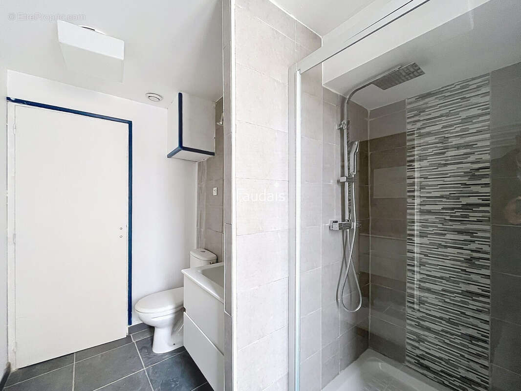 Appartement 48 m² à Coutances  - photo 4