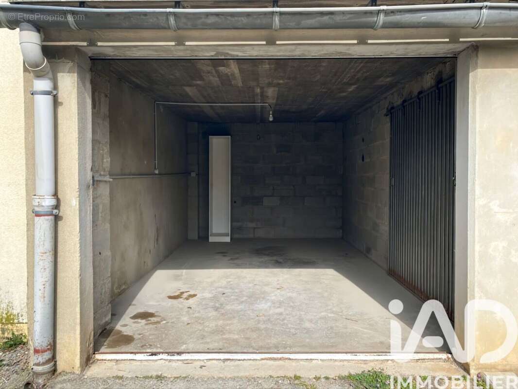 Photo 2 - Parking à ROMANS-SUR-ISERE