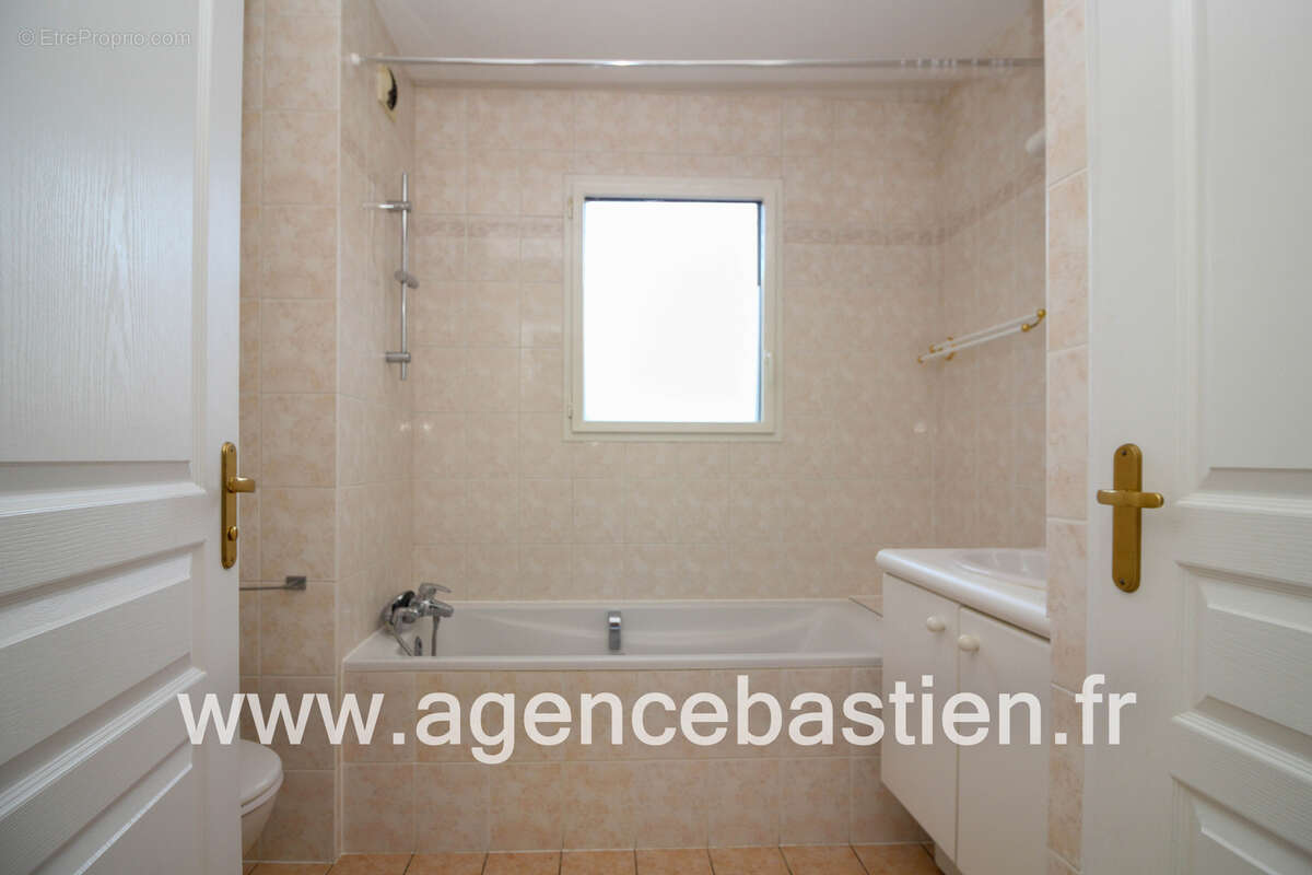 Appartement à DIVONNE-LES-BAINS