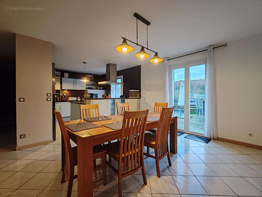 Maison à VILLERS-COTTERETS