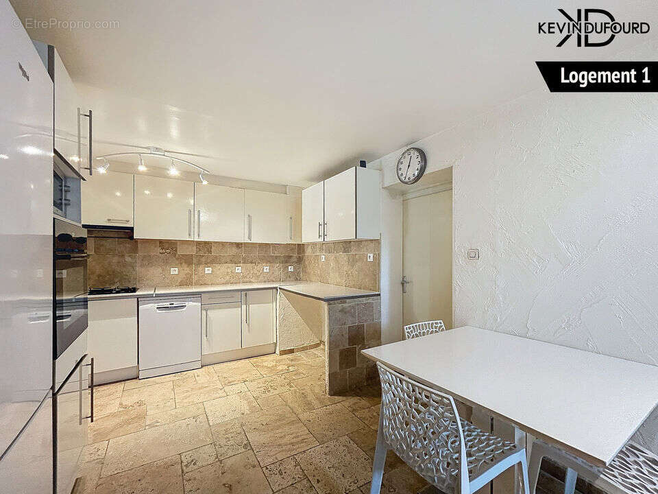 Maison à VILLENEUVE-DE-BERG