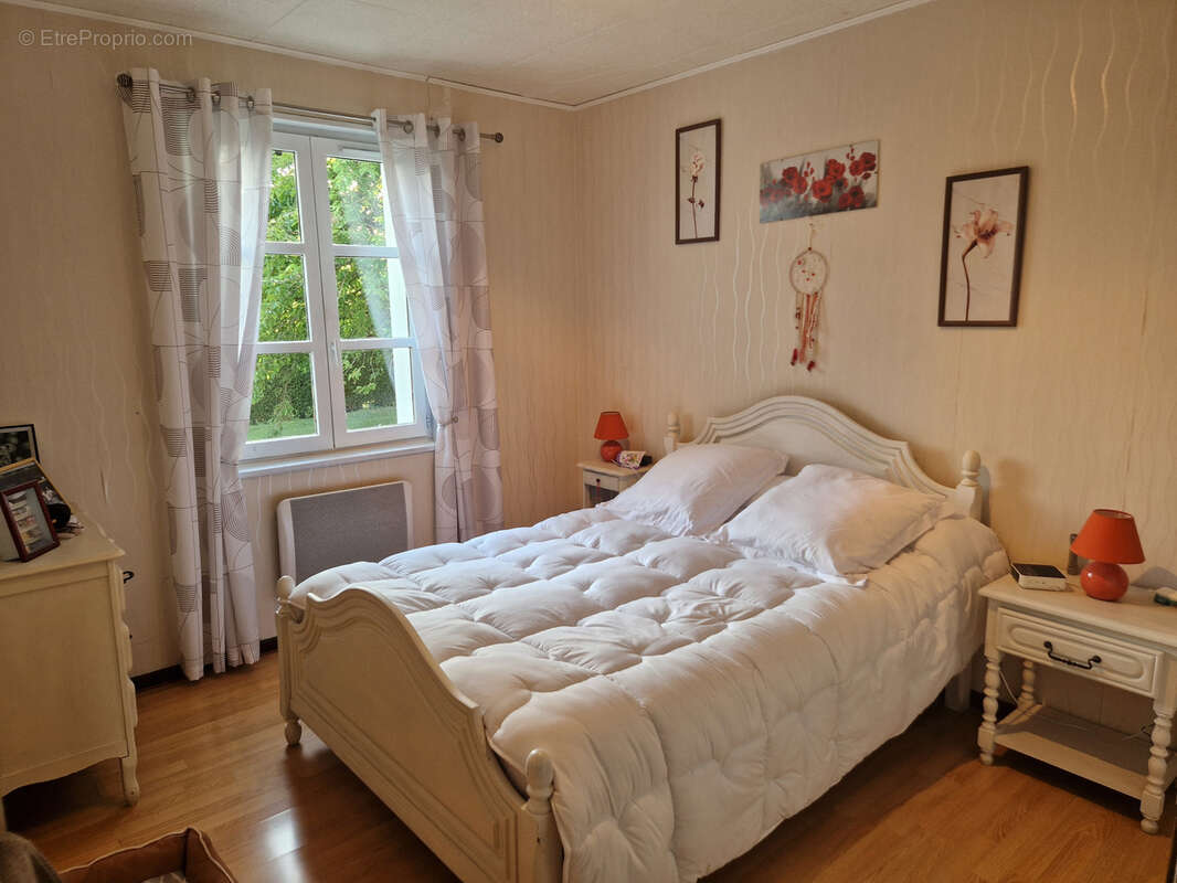 Maison à DRACY-SAINT-LOUP
