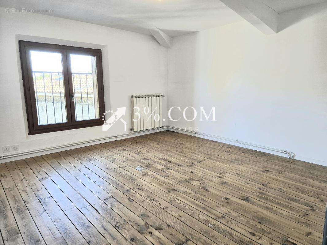 Maison à PLATS