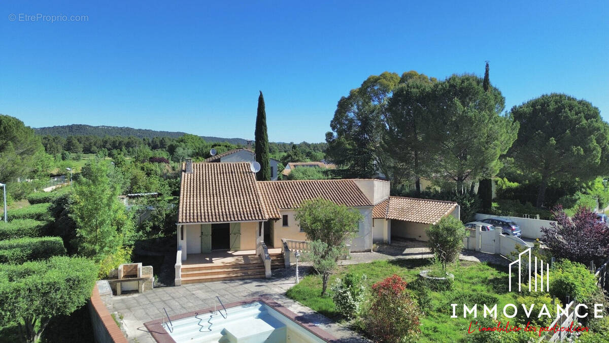 Maison à SAINTE-CROIX-DE-QUINTILLARGUES