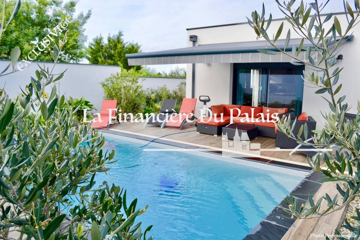 Maison à MESCHERS-SUR-GIRONDE